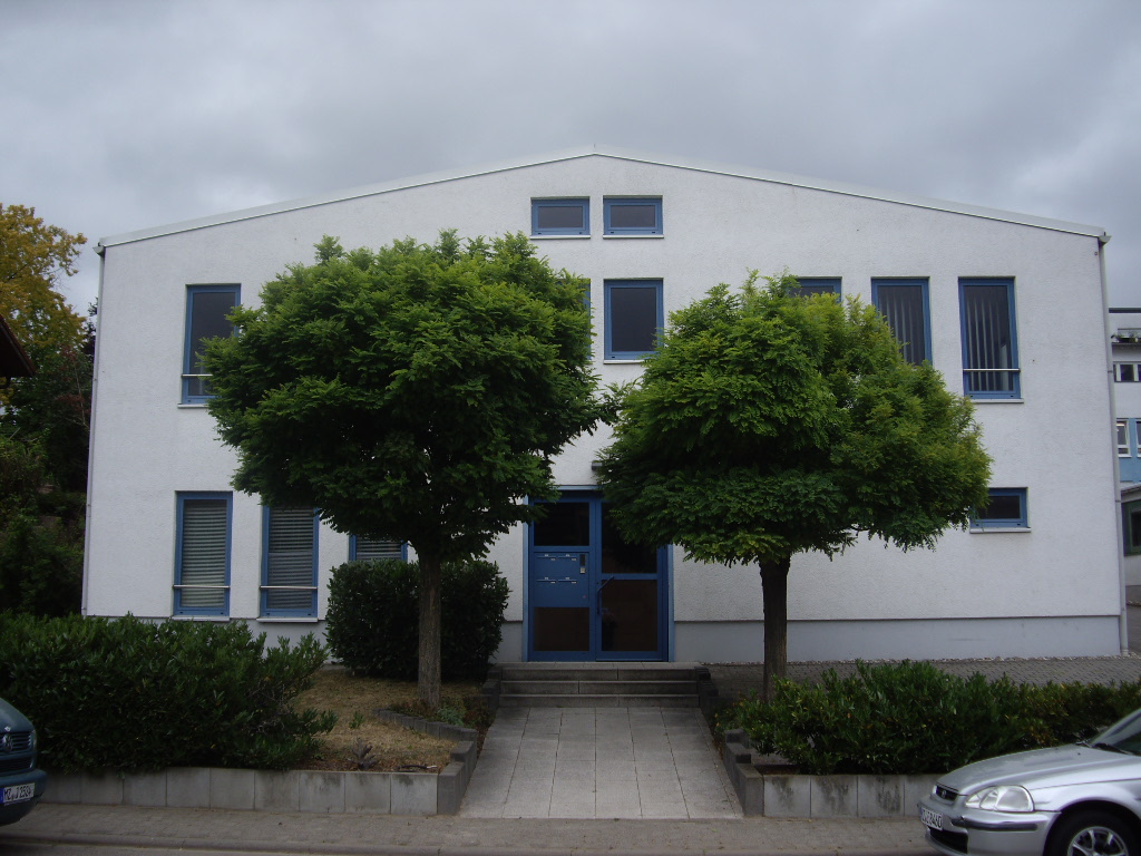 Firmensitz - Raiffeisen-Straße 25 - 55270 Klein-Winternheim 